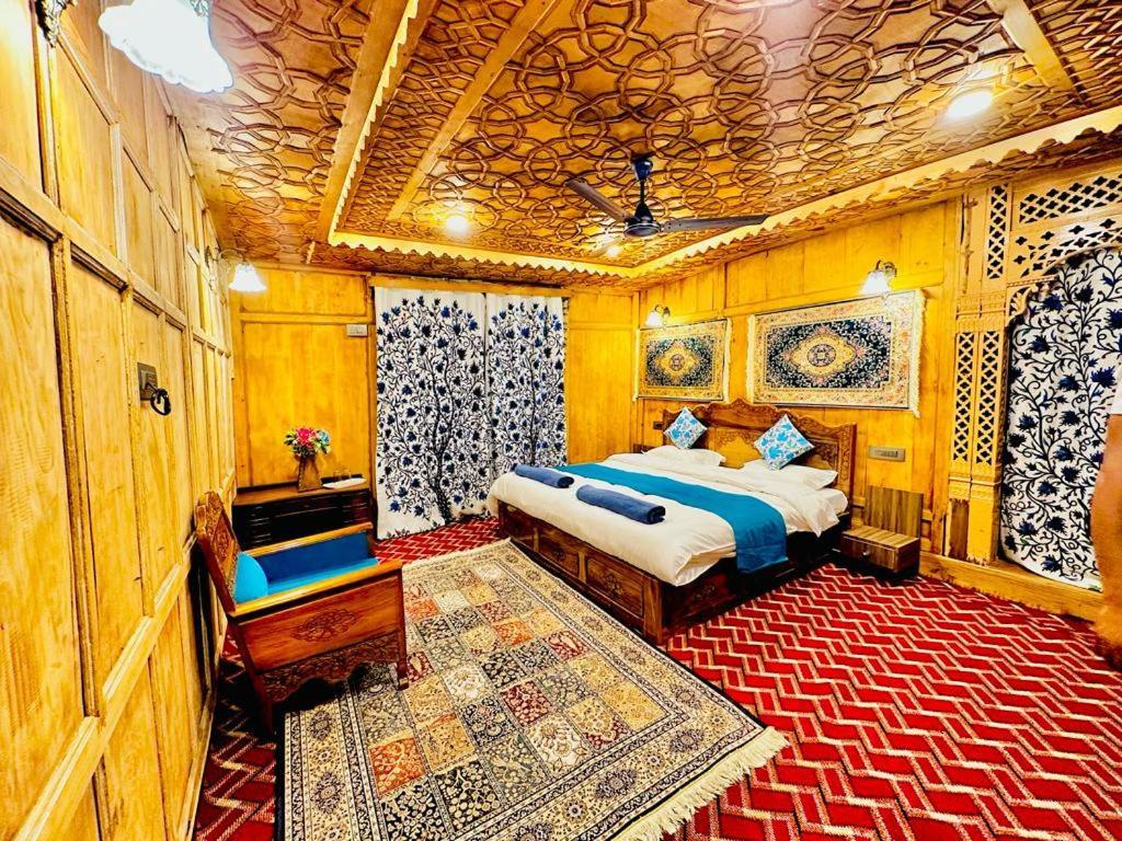 New Zealand Group Of Houseboats Hotel Srinagar  Exterior photo