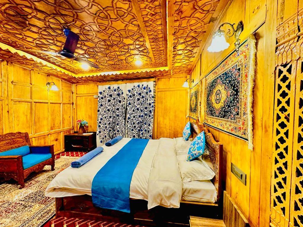 New Zealand Group Of Houseboats Hotel Srinagar  Exterior photo